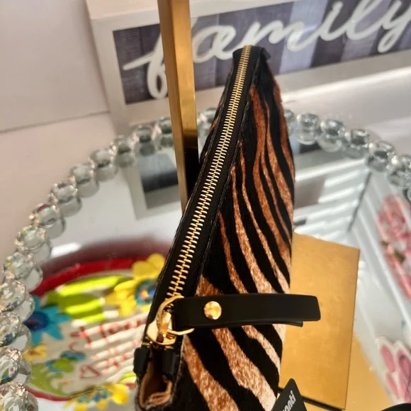 Cavalcanti made Italy Zebra Print cow leather Wristlet in Black & Copper - Picture 4 of 14